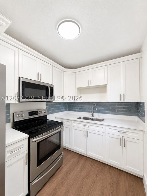 3380 Nw 8th St, Lauderhill, FL, 33311-6511 | Card Image