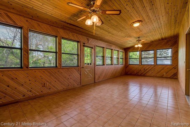 1190 Stonehenge Rd, House other with 3 bedrooms, 2 bathrooms and null parking in Flint MI | Image 12