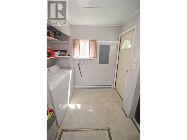 3970 Drive In Rd, House other with 2 bedrooms, 1 bathrooms and null parking in Houston BC | Image 23