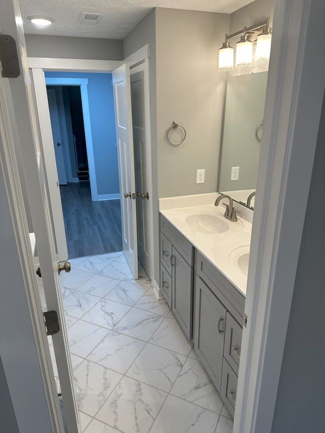 863 E Harrison St, Condo with 3 bedrooms, 3 bathrooms and null parking in Martinsville IN | Image 14