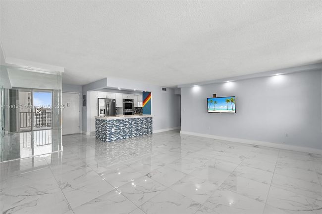 APT-2106 - 2780 183 Rd St, Condo with 2 bedrooms, 2 bathrooms and null parking in Aventura FL | Image 8