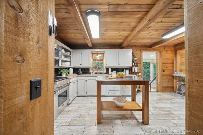 20119 E Willis Rd, House other with 3 bedrooms, 3 bathrooms and null parking in Tahlequah OK | Image 32