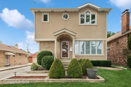 8114 N Ottawa Ave, Niles, IL, 60714-2816 | Card Image