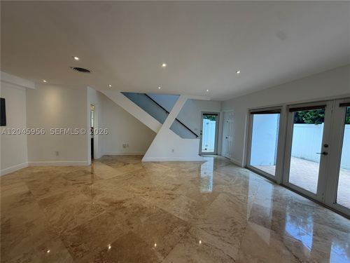 7312 Gary Ave, Miami Beach, FL, 33141-2509 | Card Image