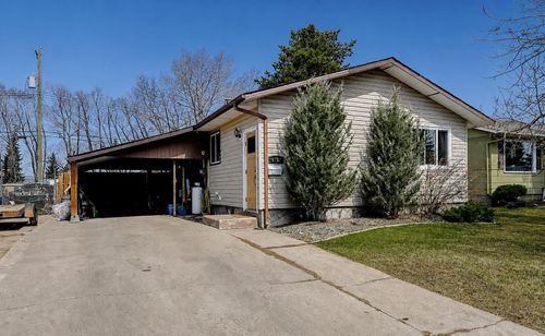 9332 112a Ave, Grande Prairie, AB, T8V1W1 | Card Image