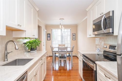 apt-4-48 Foxwood Dr, Pleasantville, NY, 10570-1156 | Card Image