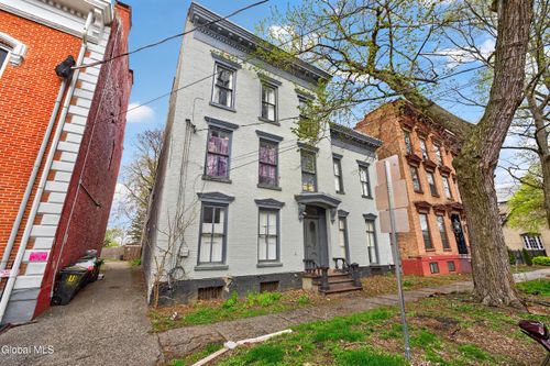 7 Union St, Schenectady, NY, 12305-1771 | Card Image