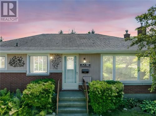 1216 Hastings Cres, Sudbury, ON, P3A2R5 | Card Image