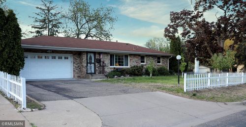 3000 Ohenry Rd, Brooklyn Center, MN, 55429-2221 | Card Image