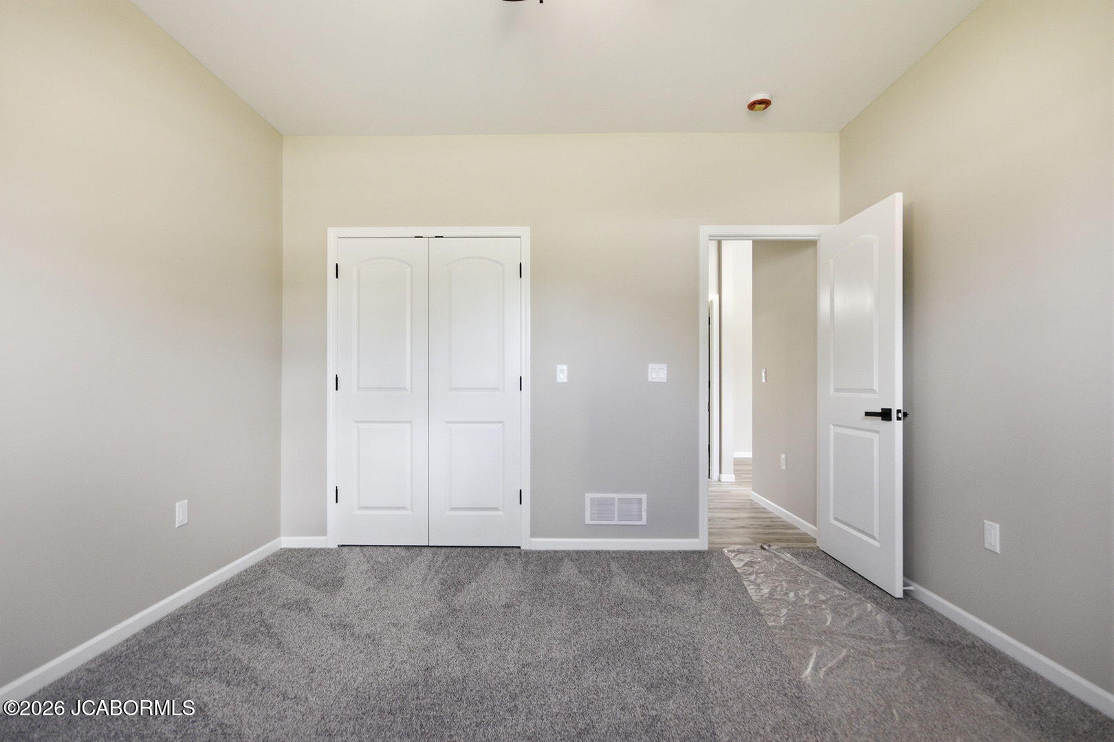 Residential in Eldon 5