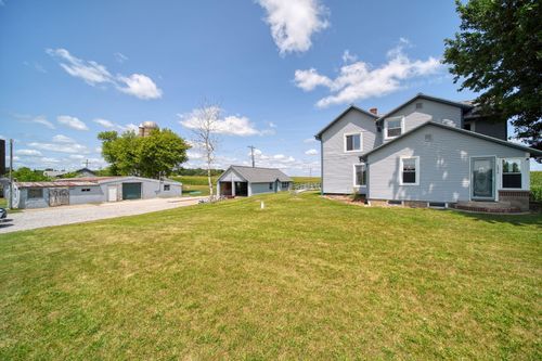 16570 Cement City Rd, Cement City, MI, 49233-9643 | Card Image