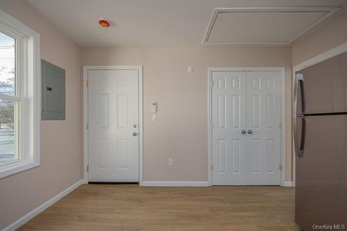 1-72 S Main St, New City, NY, 10956-3514 | Card Image