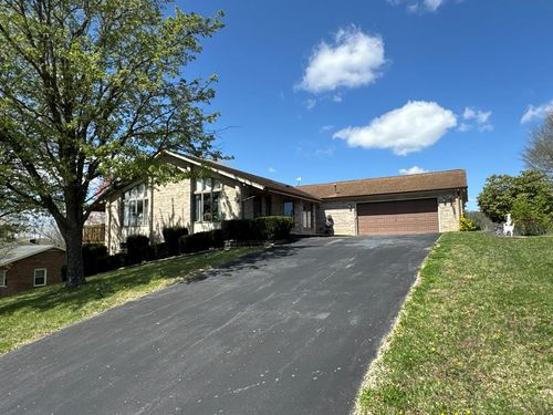 611 Look Ave, Marion, VA, 24354-1658 | Card Image