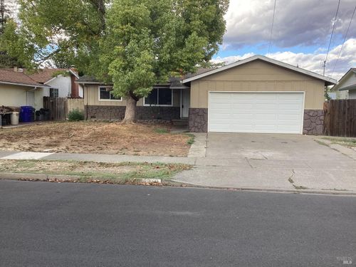 4356 Dale Dr, Napa, CA, 94558-1823 | Card Image