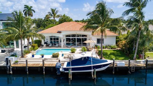 2760 Ne 51st St, Lighthouse Point, FL, 33064-7840 | Card Image
