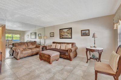 122 Prescott F, Condo with 2 bedrooms, 1 bathrooms and null parking in Deerfield Beach FL | Image 3