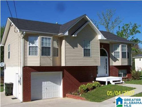 110 21st Ave Nw, Center Point, AL, 35215-4647 | Card Image