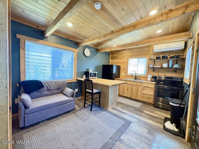 Residential in Lakeside 4