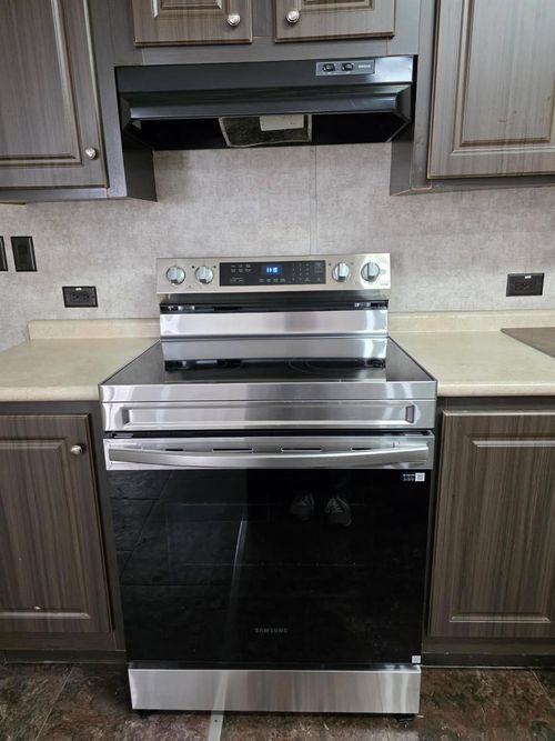 675 Cleveland Sq, Cleveland, TX, 77327 | Card Image