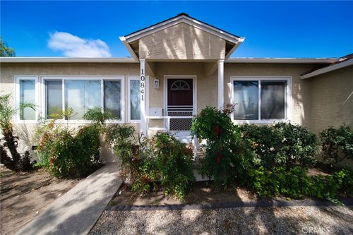 10841 Cantlay St, Sun Valley, CA, 91352-4803 | Card Image