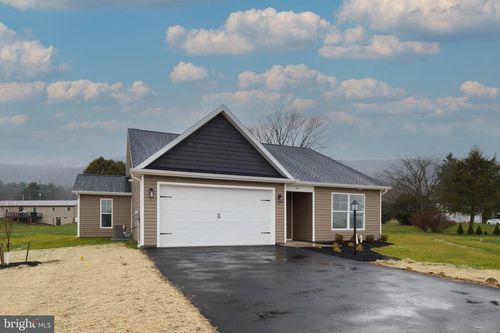 105 Bluestem Cir, CENTRE HALL, PA, 16828-0647 | Card Image