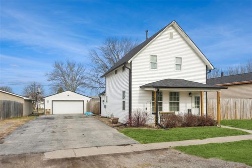 110 W Broadway St, Colfax, IA, 50054-1403 | Card Image