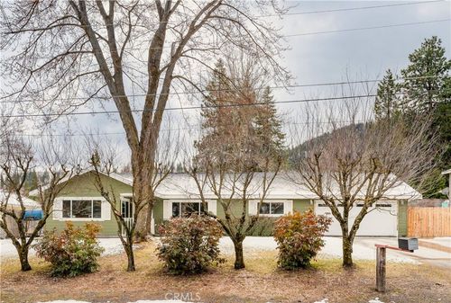 1524 Frederick St, Mount Shasta, CA, 96067-9735 | Card Image