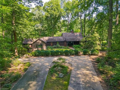 2928 Canter Ln, Winston Salem, NC, 27127-8803 | Card Image