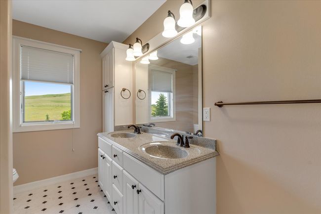 40 Butch Cassidy Loop, House other with 5 bedrooms, 4 bathrooms and null parking in Great Falls MT | Image 32