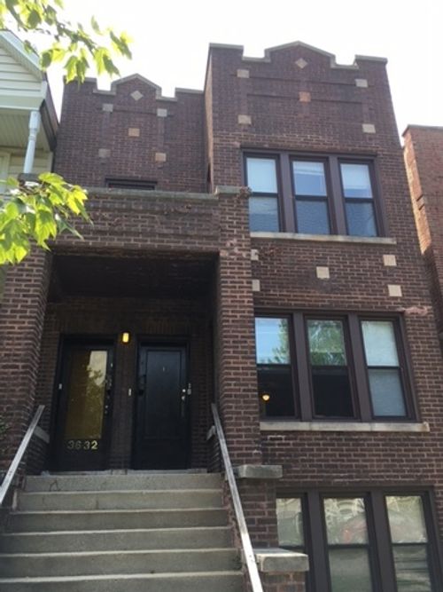 1-3632 N Hermitage Ave, Chicago, IL, 60613-6858 | Card Image