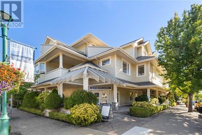 201 - 193 2 Nd Ave W, Condo with 2 bedrooms, 2 bathrooms and 2 parking in Qualicum Beach BC | Image 2