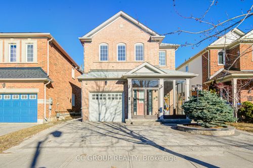 406 Reeves Way Boulevard, Whitchurch Stouffville, ON, L4A0H3 | Card Image