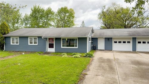 9142 Mount Vernon Dr, Streetsboro, OH, 44241-8324 | Card Image