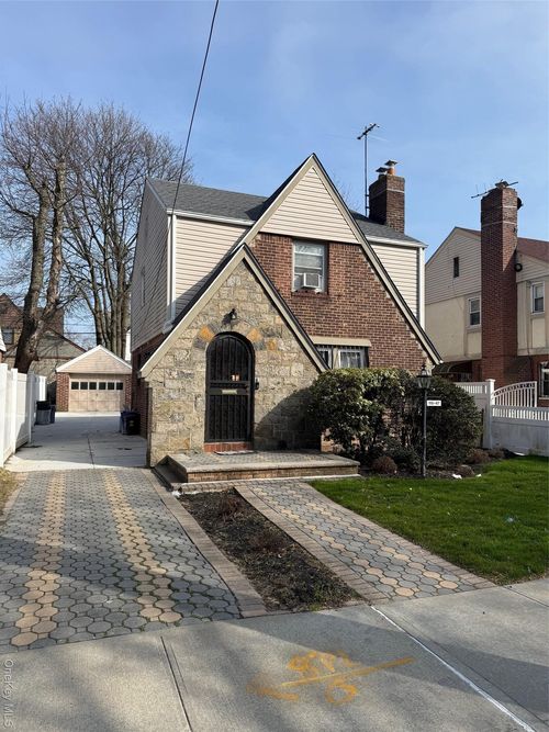 11587 219th St, Cambria Heights, NY, 11411-1140 | Card Image