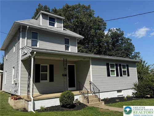 521 Wood St, Emmaus, PA, 18049-3849 | Card Image