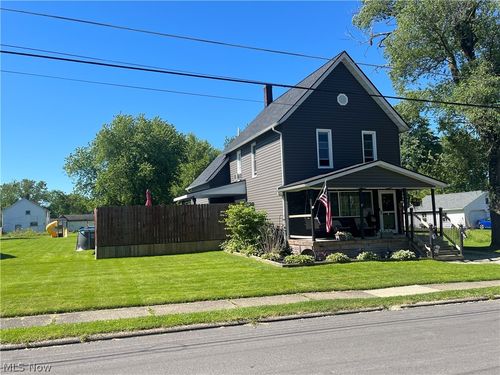 1124 E 17th St, Ashtabula, OH, 44004-4028 | Card Image