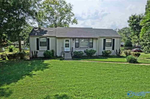 6504 Whitesburg Dr Sw, Huntsville, AL, 35802-2214 | Card Image