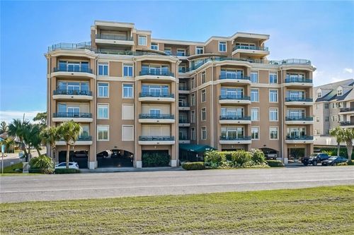 3d-400 Metairie Hammond Hwy, Metairie, LA, 70005-1392 | Card Image