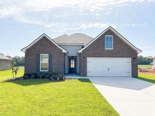 5908 Luckenbach Ln, Crestview, FL, 32539-9423 | Card Image