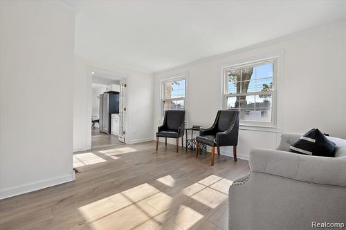 3855 Ziegler St, Dearborn, MI, 48124-3871 | Card Image