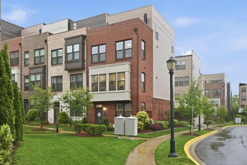 555 Shorthorn Way, ROCKVILLE, MD, 20850-4510 | Card Image