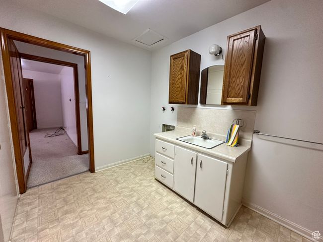 10 S Main St, House other with 6 bedrooms, 2 bathrooms and 2 parking in Meadow UT | Image 16