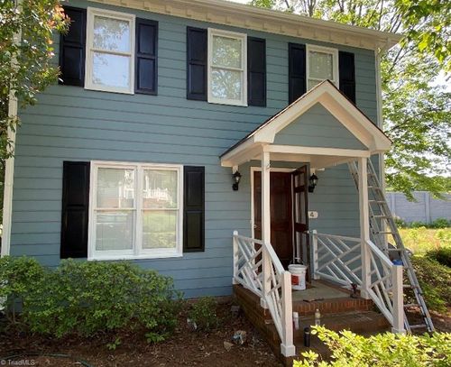 4 Holdsworth Ct, Greensboro, NC, 27455-2079 | Card Image