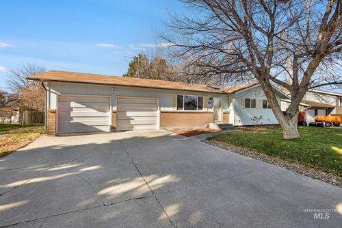 833 Madrona St N, Twin Falls, ID, 83301-4234 | Card Image