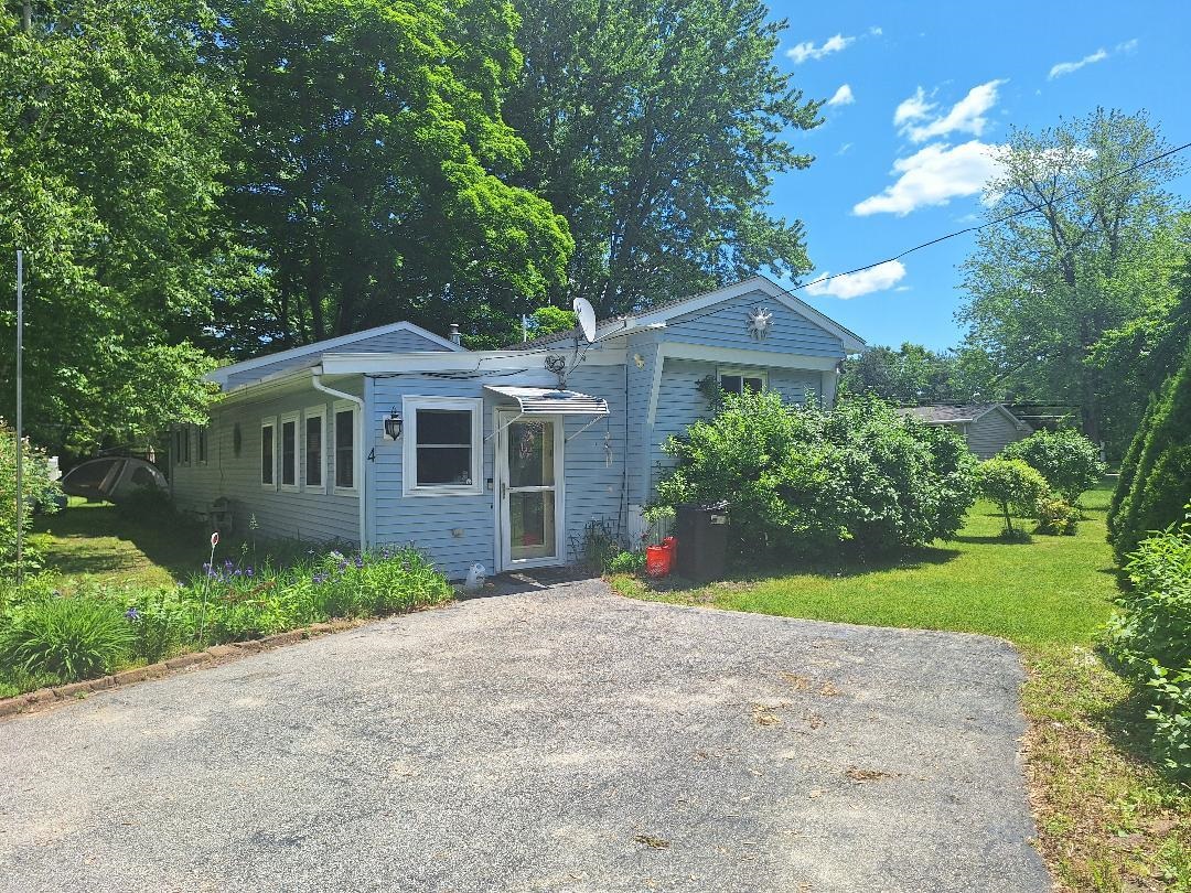Lee Ann St, Nashua, NH 03062