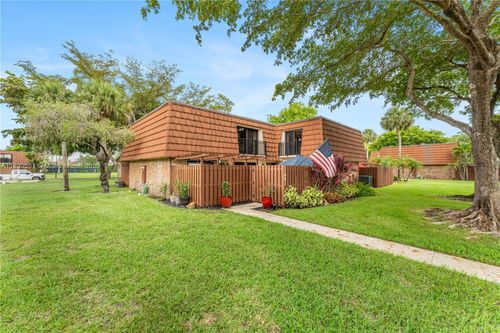 11883 Sw 9th Mnr, Davie, FL, 33325-3892 | Card Image