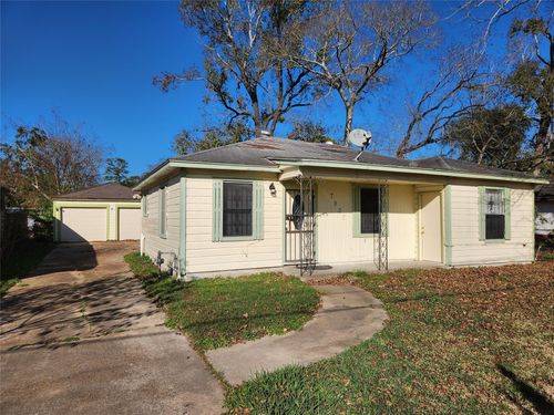 7937 Oak Knoll Ln, Houston, TX, 77028-1931 | Card Image
