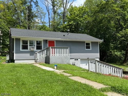 6 Polk Pl, Vernon, NJ, 07462-3542 | Card Image
