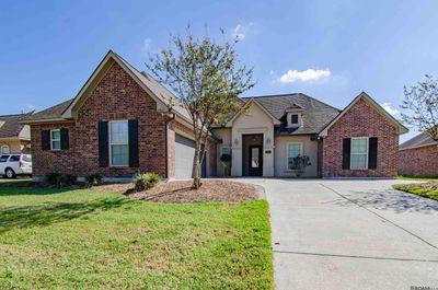 4927 Woodstock Way Dr, House other with 4 bedrooms, 2 bathrooms and null parking in Greenwell Springs LA | Image 1