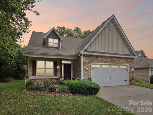11 Eagle Point Way, Flat Rock, NC, 28731-4776 | Card Image